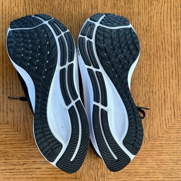 Women’s NIKE PEGASUS 37 size 9 Running Shoes - Picture 13 of 15